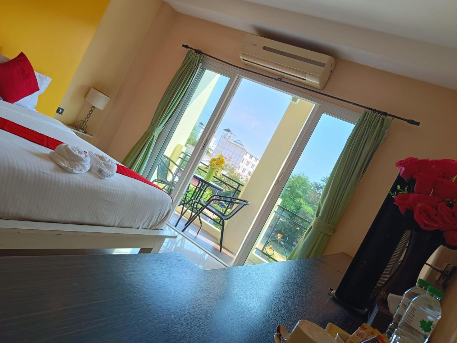 Aura Inn Rooms 파타야 외부 사진